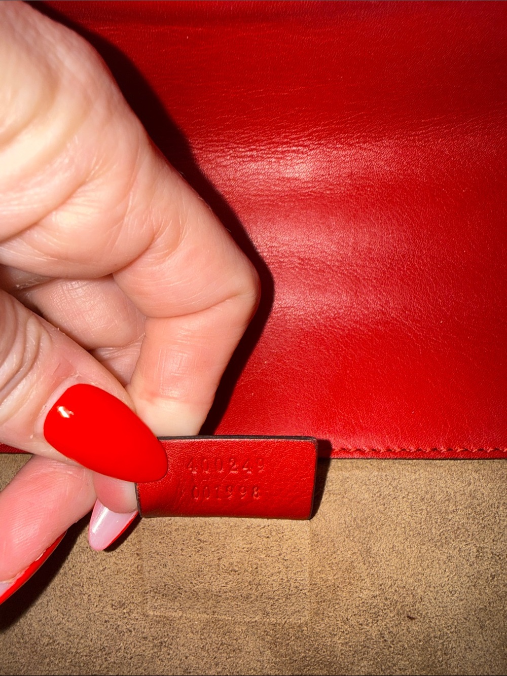 Gucci Supreme Canvas & Red
Arabesque Small Dionysus Shoulder Bag - Picture 11 of 14